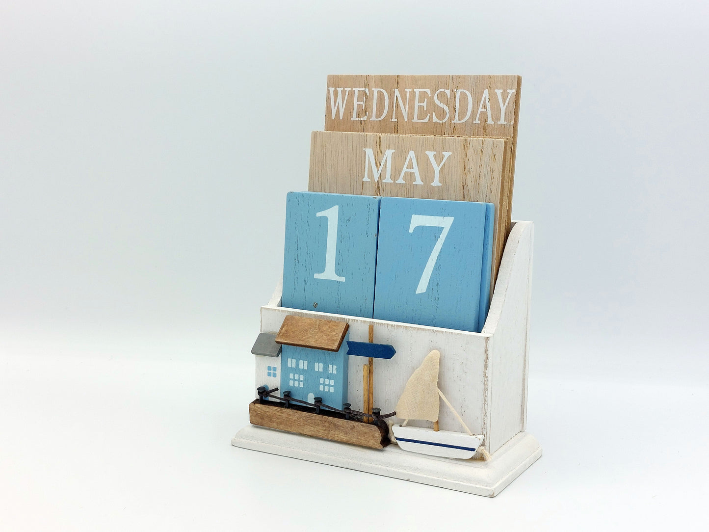 Beach House Retro Painted Wooden Calendar with Boats in 2 styles