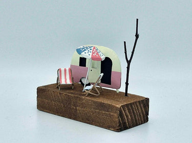 Rustic Caravan Ornament Scene In Pink Or Blue