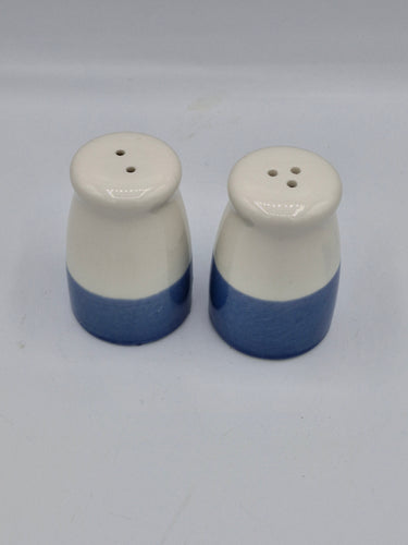 Ceramic Salt and Pepper Shaker Set with Starfish