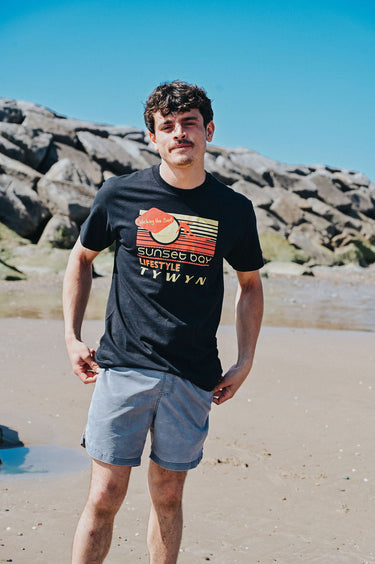 Men's Black Cotton T-Shirt "Catching The Surf Tywyn"