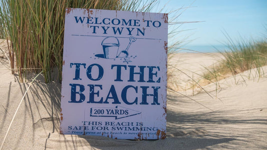 Tywyn Beach 200 Yards Retro Distressed Wooden Sign