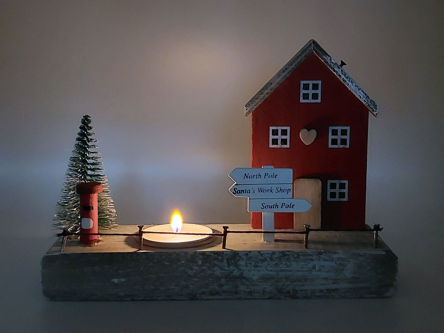 Christmas Scene Wooden Retro Look Candle Holder