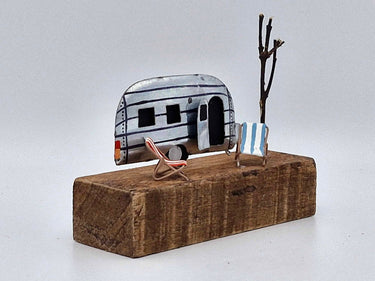 Caravan Ornamental Scene