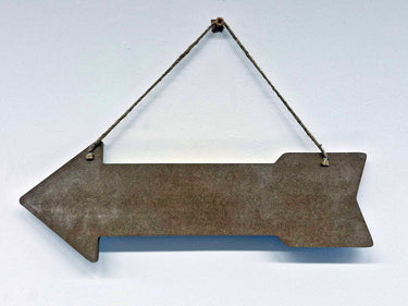 Wooden Hanging Arrow Sign "Way To The Beach"
