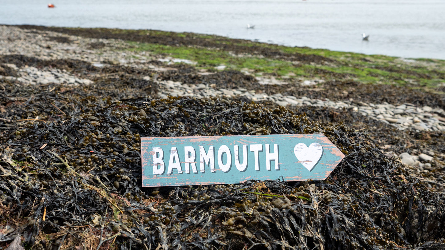 Barmouth Love Retro Wooden Sign