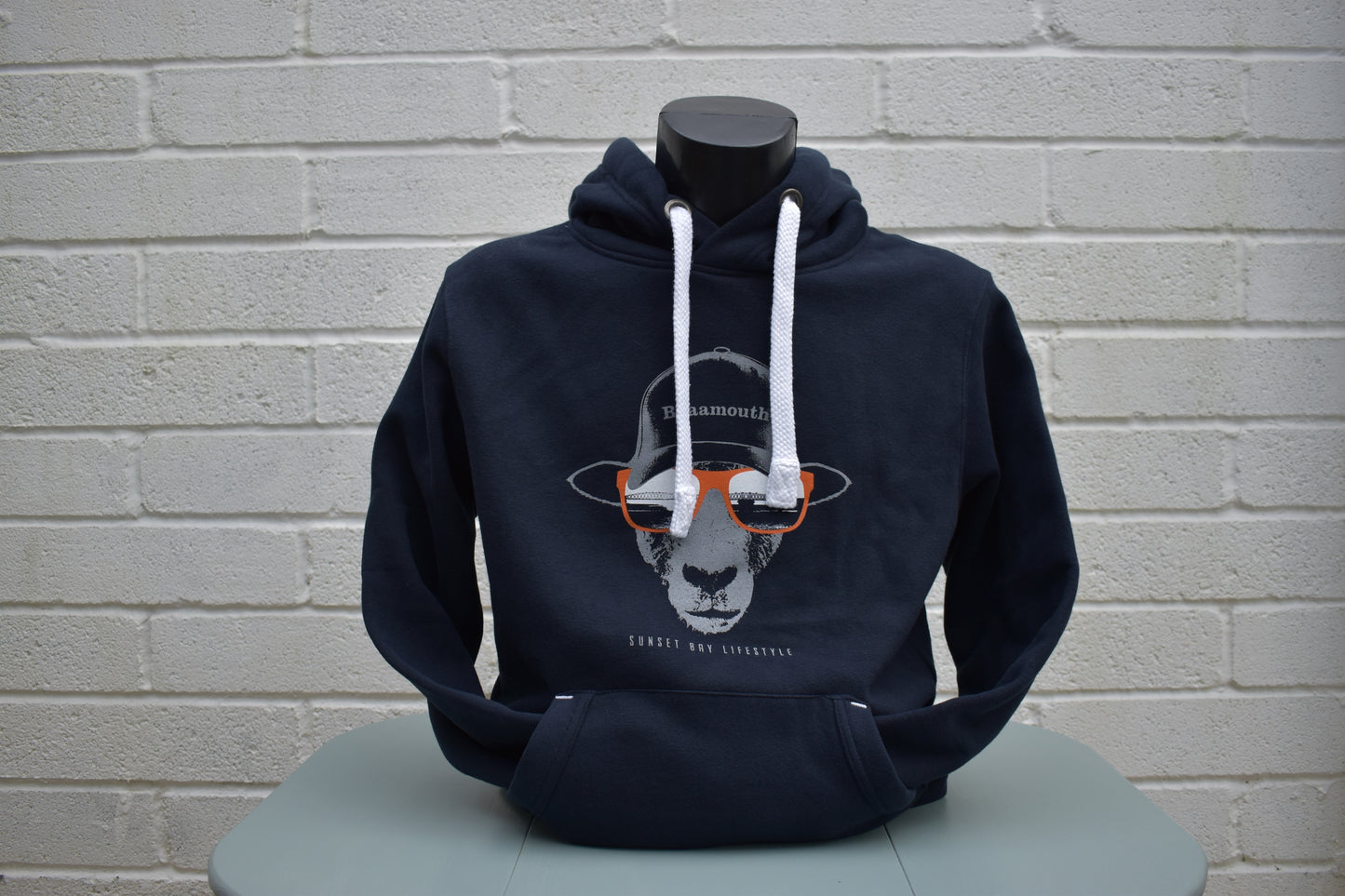 Barmouth Sheep Retro Print Unisex Adult Hoody in Marine Navy