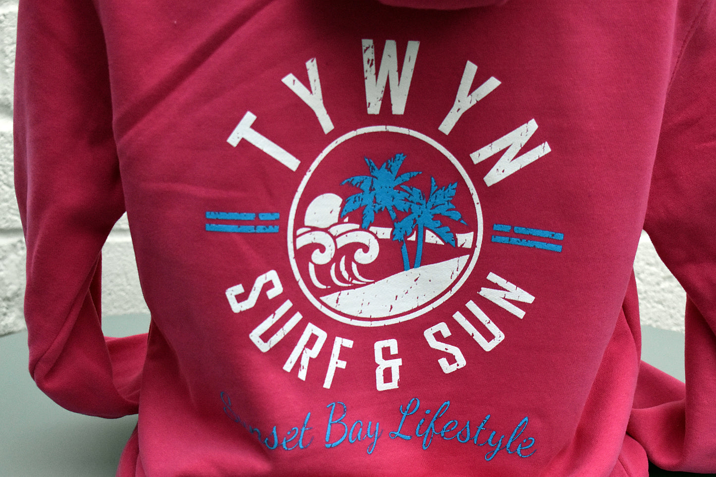 Tywyn Retro Print Surf and Sun Womens Hoody in Cerise